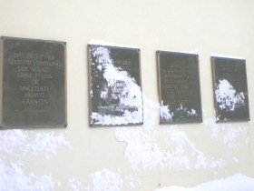 Landhaushof - Recht fester Hand von Ulrichsberggemeinschaft und weiteren