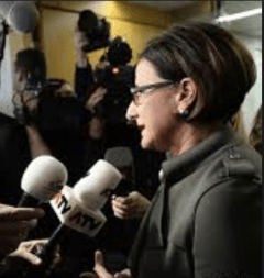 Johanna Mikl-Leitner dreht den Ursachen den Rücken zu